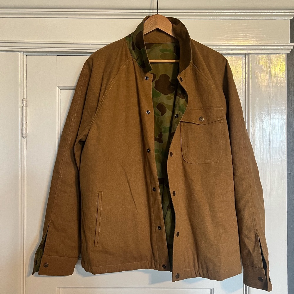 Taylor Stitch x Gear Patrol Reversible Lombardi Jacket in Arid Camo in Size 44